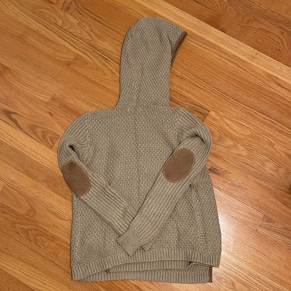 Abercrombie & Fitch Size Small tan cardigan sweater. - Picture 4 of 5